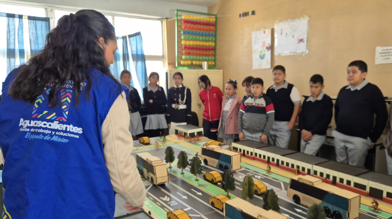 Más de 10 mil estudiantes aprenden sobre movilidad segura en Aguascalientes
